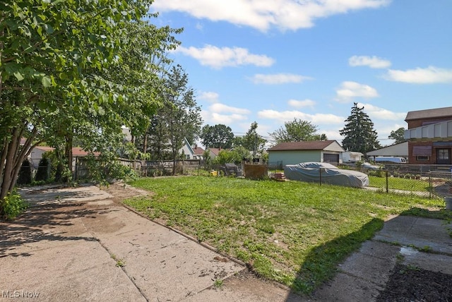 5902 Vandalia Ave, Cleveland, OH 44144 - view of yard featuring a residential view