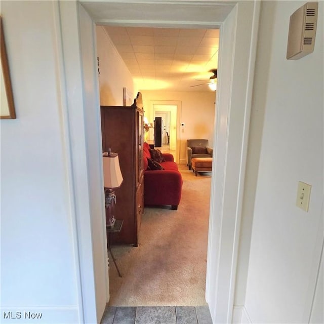 3303 Hemlock St, Parkersburg, WV 26101 - hall featuring light carpet