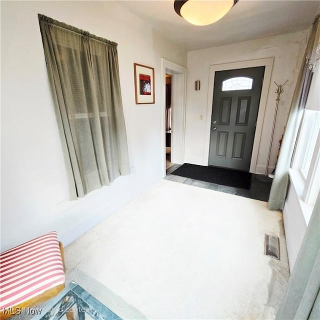 3303 Hemlock St, Parkersburg, WV 26101 - view of entryway
