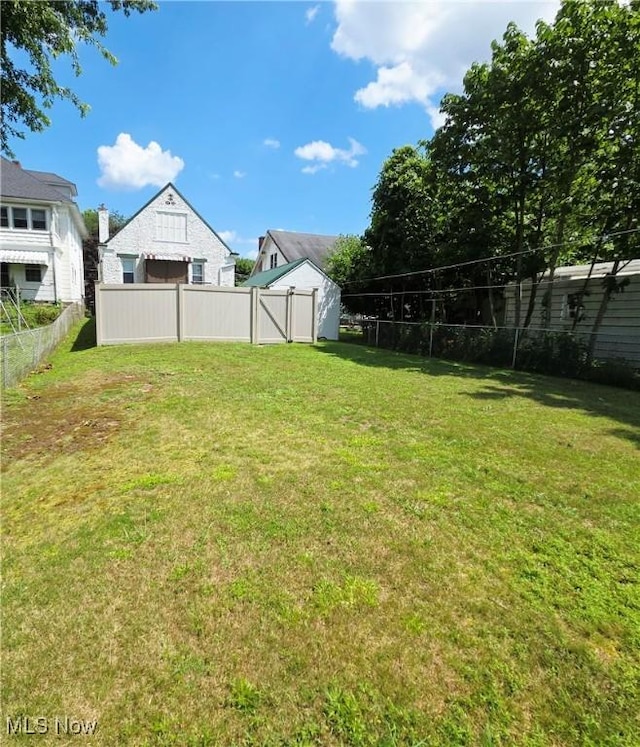 3303 Hemlock St, Parkersburg, WV 26101 - view of yard