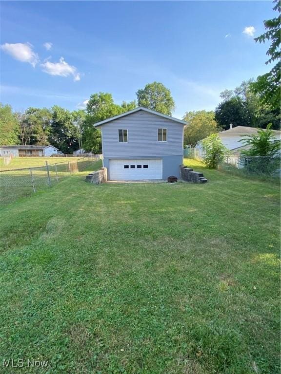 1247 Fairdale Dr, Akron, OH 44312 - photo 3
