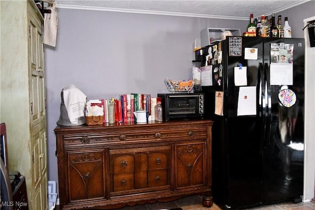 1511 Lake Front Dr, Salem, OH 44460 - detailed view of freestanding refrigerator and crown molding