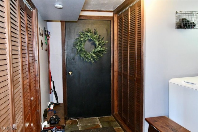 1511 Lake Front Dr, Salem, OH 44460 - view of doorway