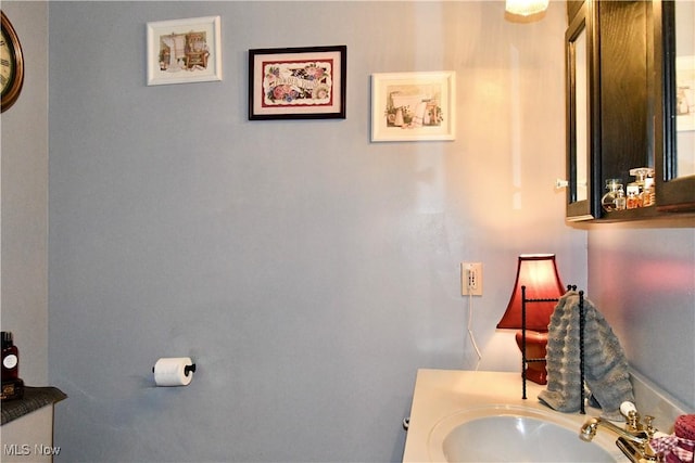 1511 Lake Front Dr, Salem, OH 44460 - bathroom featuring vanity
