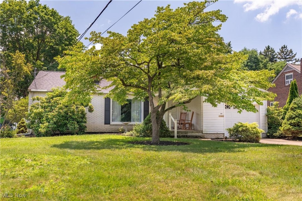 414 Woodrow St NW, North Canton, OH 44720 - photo 1