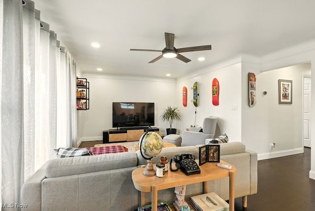 13806 Carpenter Rd, Garfield Heights, OH 44125 - living area with ceiling fan and recessed lighting