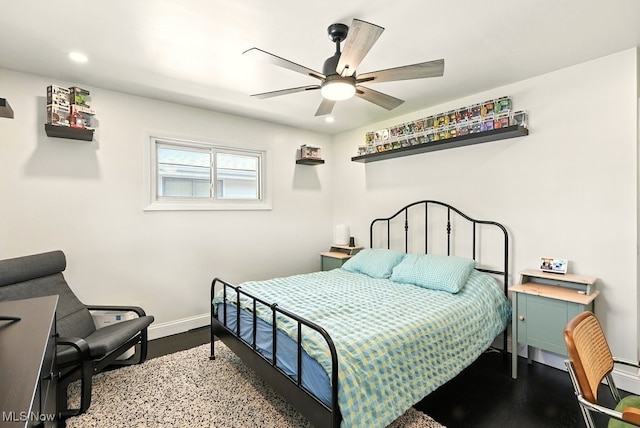 13806 Carpenter Rd, Garfield Heights, OH 44125 - bedroom featuring wood finished floors, recessed lighting, and ceiling fan