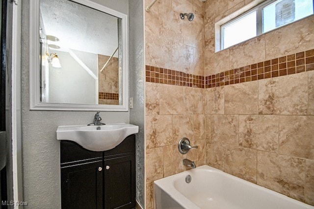 1628 Clark Ave SW, Canton, OH 44706 - full bath with vanity and shower / tub combination