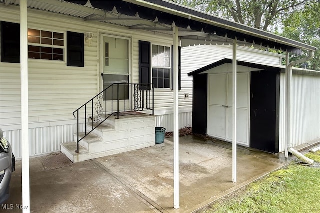 11 Brookins Dr, Olmsted Twp, OH 44138 - entrance to property with a patio
