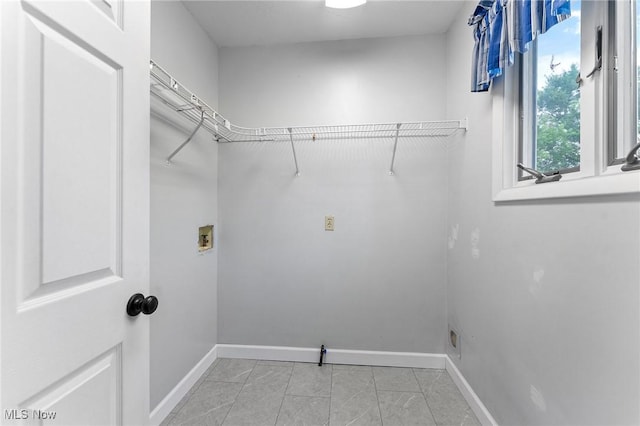 1500 Furnace St, Mineral Ridge, OH 44440 - laundry area with baseboards and washer hookup