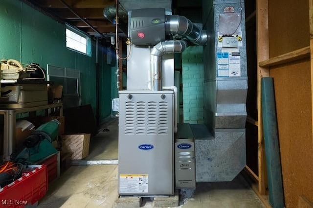 427 E 275th St, Euclid, OH 44132 - utilities featuring heating unit