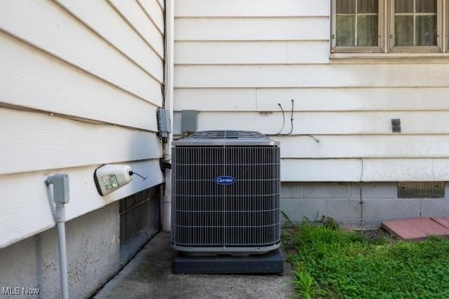 427 E 275th St, Euclid, OH 44132 - exterior view of a central AC unit