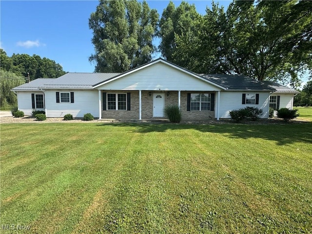 4107 Lake Rockwell Rd, Ravenna, OH 44266 - photo 1