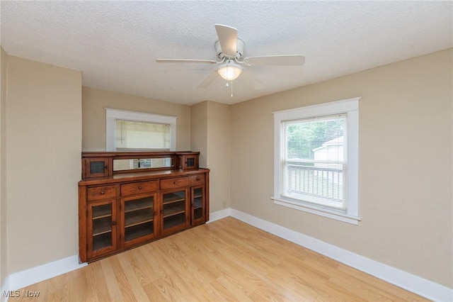 1617 Hillside Ter, Akron, OH 44305 - photo 5