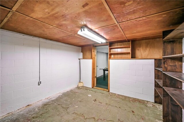 1808 Depot Rd, Salem, OH 44460 - finished below grade area with concrete block wall