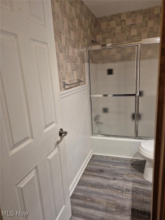4360 Inner Circle Dr Unit C14, Brunswick, OH 44212 - full bathroom with toilet and combined bath / shower with glass door