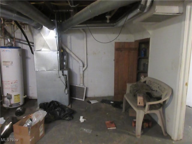 18019 Chagrin Blvd, Shaker Heights, OH 44122 - unfinished below grade area featuring gas water heater and heating unit