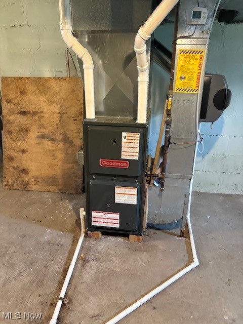 206 Fowler, Cortland, OH 44410 - utilities with heating unit