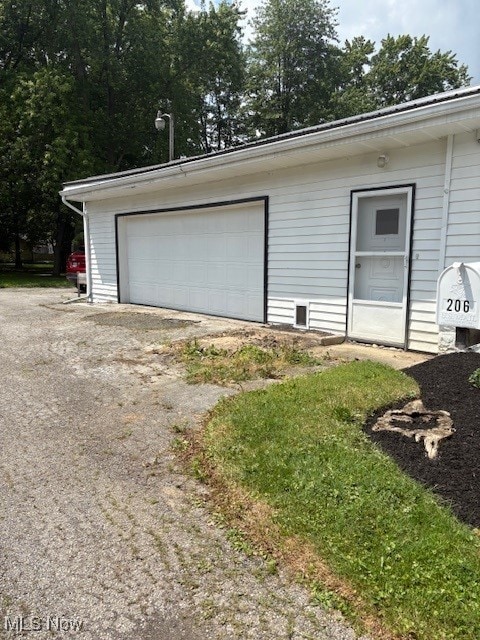 206 Fowler, Cortland, OH 44410 - view of detached garage