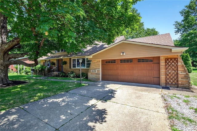 1839 Caronia Dr, Lyndhurst, OH 44124 - photo 4