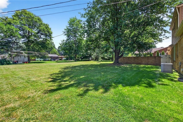 1839 Caronia Dr, Lyndhurst, OH 44124 - photo 6