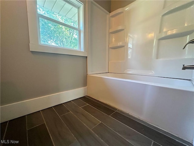38 Franklin Ave, Niles, OH 44446 - bathroom with bathtub / shower combination and wood tiled floors