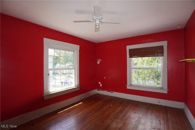 664 N Ellsworth Ave, Salem, OH 44460 - spare room featuring wood-type flooring and a ceiling fan