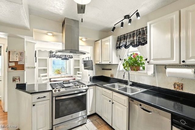 1915 Powell Ave, Cleveland Heights, OH 44118 - photo 23