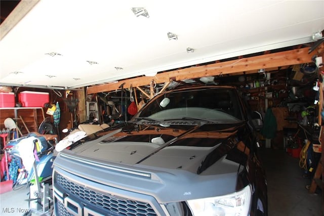 72 S Hartford Ave, Youngstown, OH 44509 - view of garage