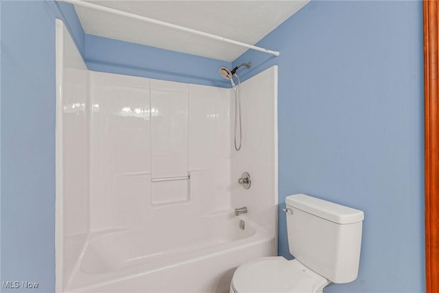 11253 Hampton Bay Ln, Concord, OH 44077 - full bath with toilet and shower / bath combination