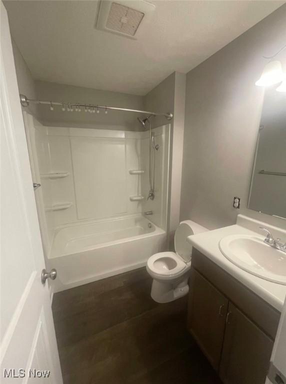 324 Central St, Hopedale, OH 43976 - photo 13
