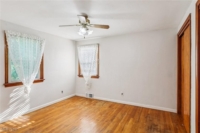2992 Eldora Dr, Youngstown, OH 44511 - unfurnished bedroom with light wood finished floors and a ceiling fan