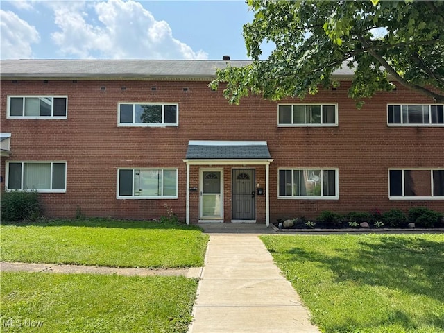 4958 Caroline Dr Unit 10, Warrensville Heights, OH 44128 - photo 1