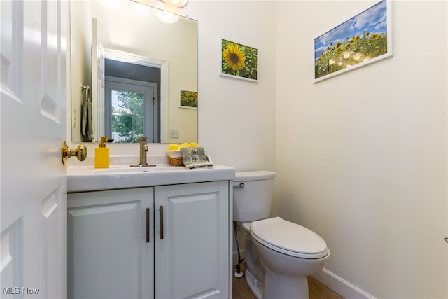 1648 E Turkey Run Dr, Newark, OH 43055 - bathroom featuring vanity and toilet