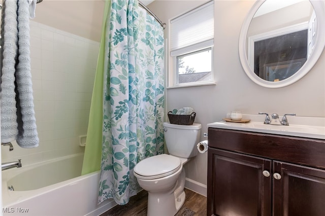 1648 E Turkey Run Dr, Newark, OH 43055 - bathroom with vanity, shower / tub combo with curtain, and wood finished floors