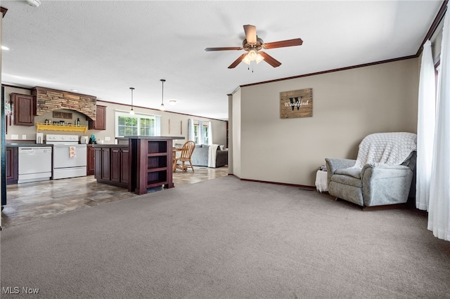 1467 Notman Rd, Deerfield, OH 44411 - living area featuring a ceiling fan and ornamental molding