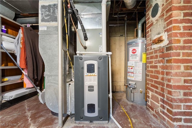 115 Coulter St, Creston, OH 44217 - utility room featuring water heater