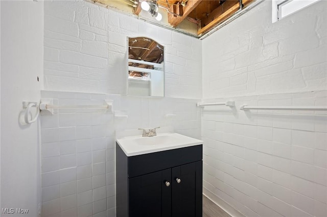 1835 Rockefeller Rd, Wickliffe, OH 44092 - bathroom with vanity