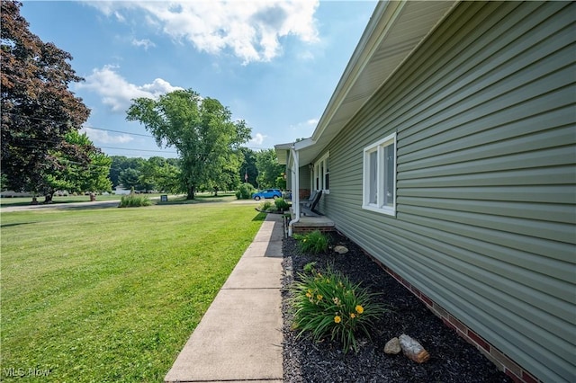 2835 Hallock Young Rd SW, Warren, OH 44481 - view of green lawn