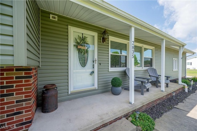 2835 Hallock Young Rd SW, Warren, OH 44481 - entrance to property with covered porch