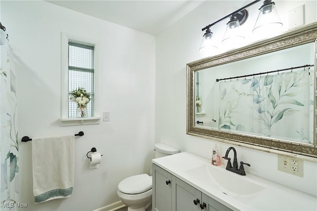 2948 Robin Hill Ln, Mogadore, OH 44260 - full bathroom featuring toilet and vanity