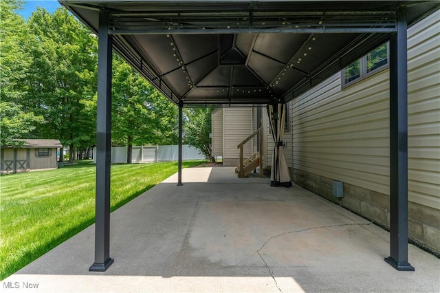 230 Clingan Rd, Struthers, OH 44471 - view of car parking