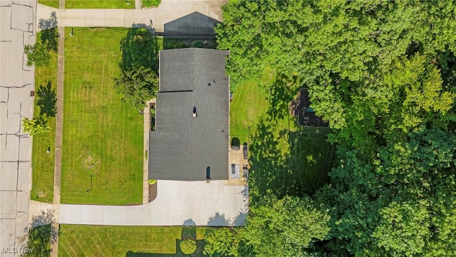 300 Chatham Dr, Aurora, OH 44202 - aerial view of property and surrounding area
