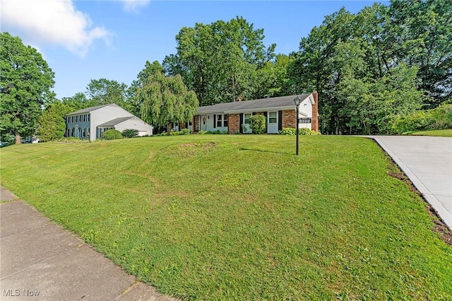 300 Chatham Dr, Aurora, OH 44202 - view of front of home featuring a front lawn