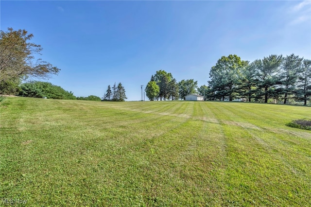9827 Akron Rd, Rittman, OH 44270 - view of green lawn