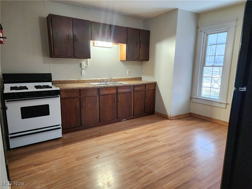 1328 Logan Ave NW, Canton, OH 44703 - photo 1