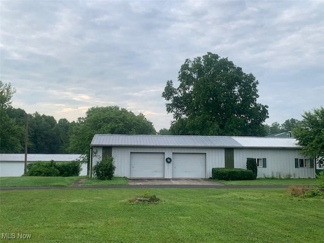 6430 Mcclintocksburg Rd, Newton Falls, OH 44444