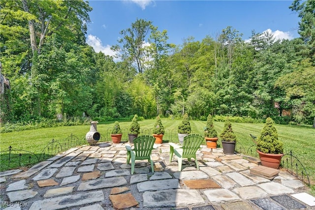 6100 Glenwood Ave, Boardman, OH 44512 - view of patio / terrace