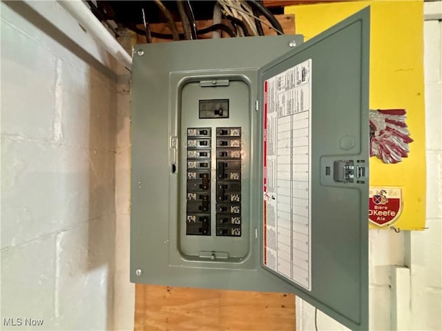 3109 Latimer Ave, Ashtabula, OH 44004 - utility room featuring electric panel