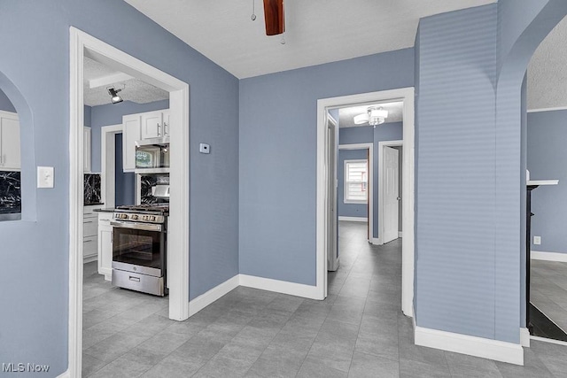 11913 Wayland Ave, Cleveland, OH 44111 - photo 19